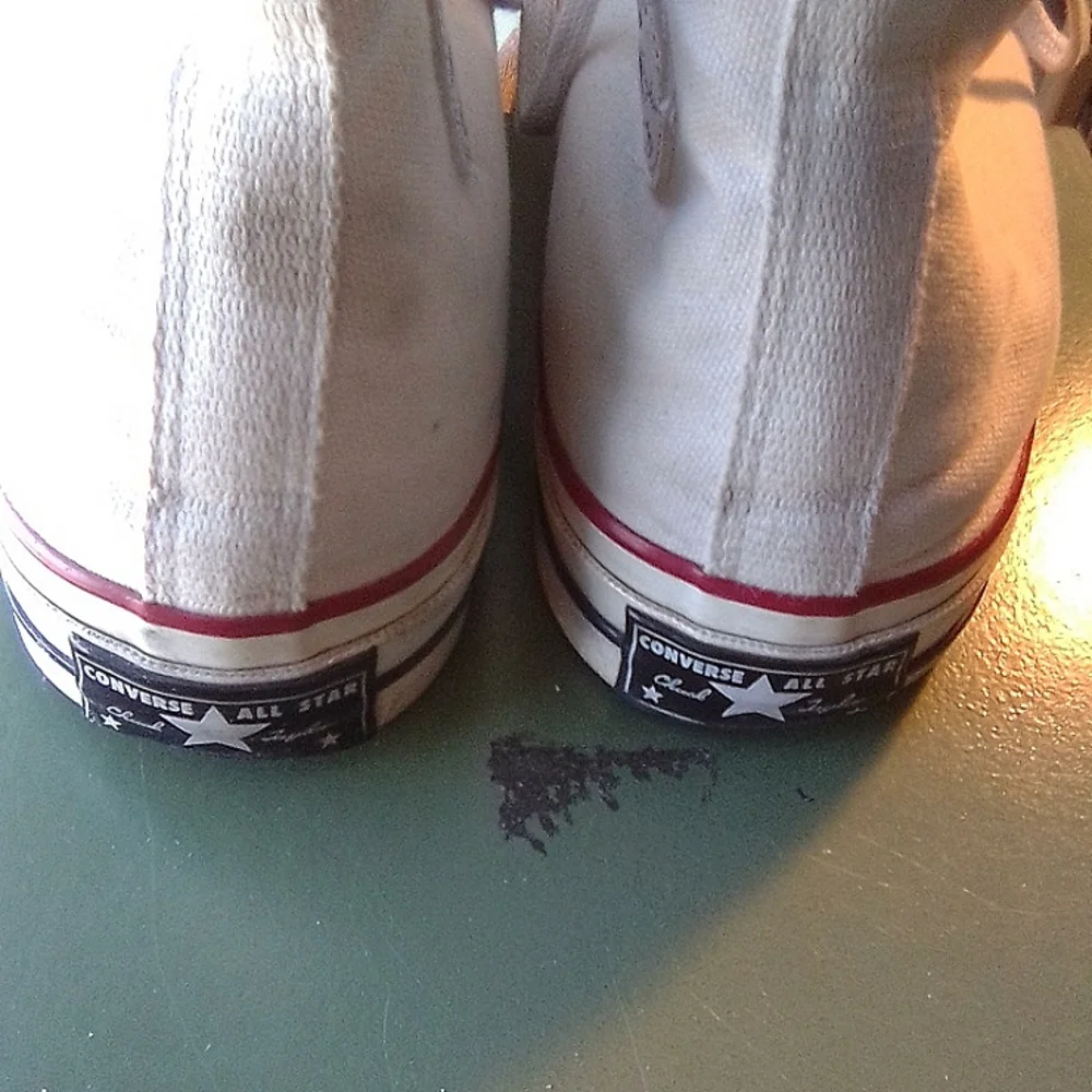 Converse White High-Top Athletic Shoes Classic Canvas - Picture 6 of 7